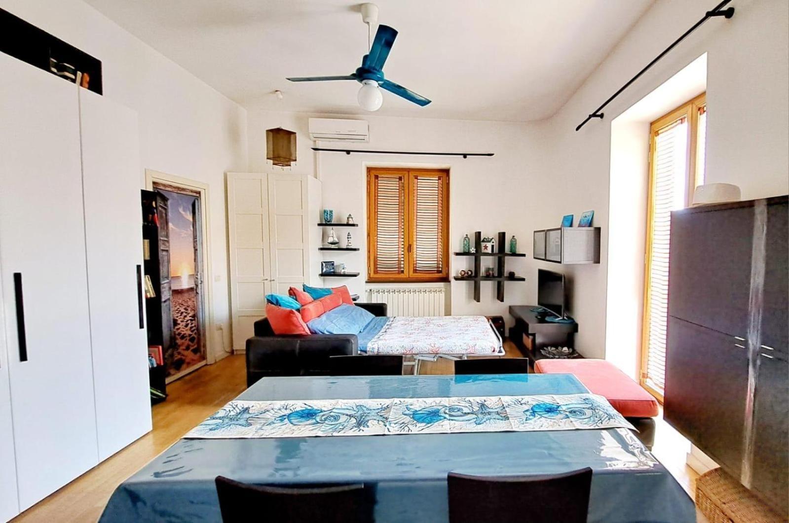 Apartment Coral & Turquoise *
